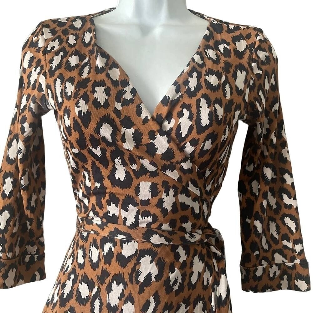DVF Diane Von Furstenberg NEW JEANNE TWO Wrap Dress SPOTTED CAT HAZELNUT - Picture 6 of 11